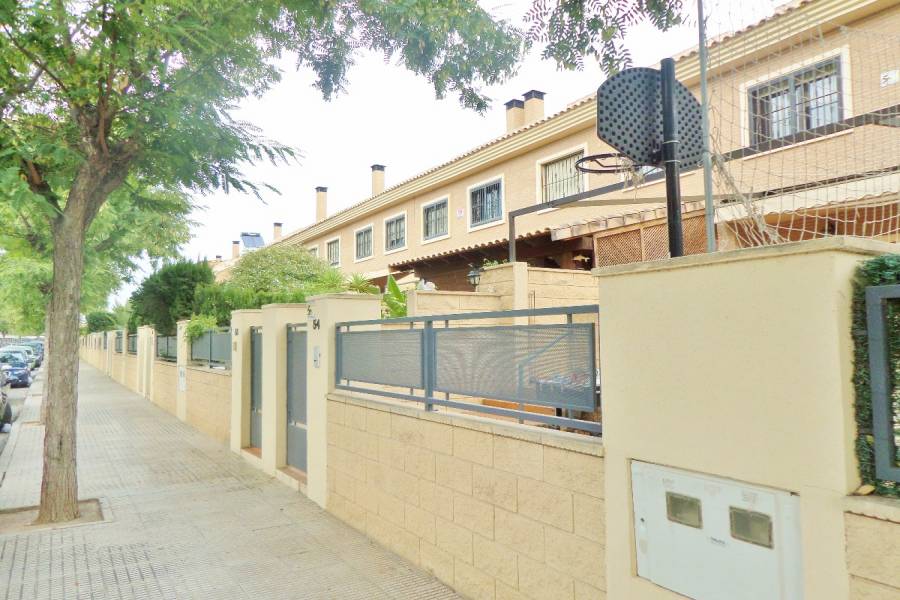 San Juan,Alicante,España,4 Bedrooms Bedrooms,2 BathroomsBathrooms,Adosada,24820