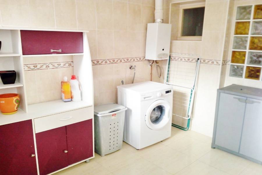 el Campello,Alicante,España,3 Bedrooms Bedrooms,2 BathroomsBathrooms,Adosada,24839