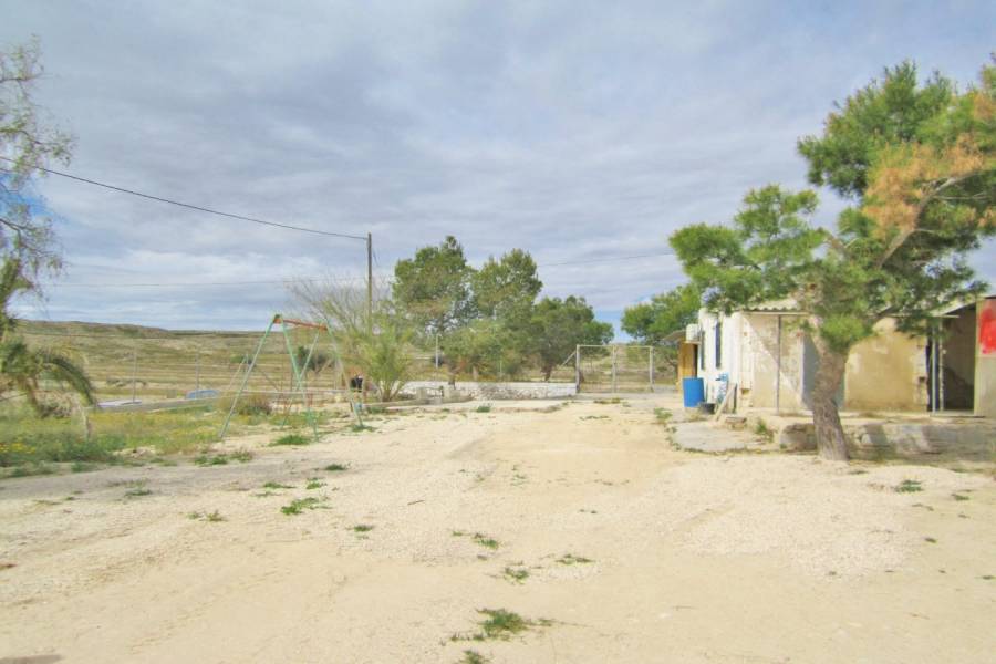 Alicante,Alicante,España,3 Bedrooms Bedrooms,1 BañoBathrooms,Casas,24840