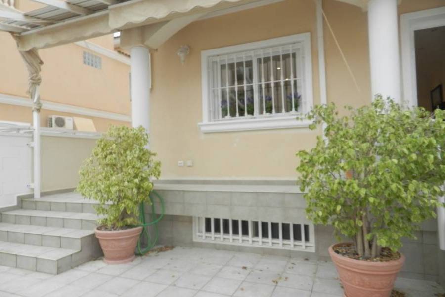 Santa Pola,Alicante,España,4 Bedrooms Bedrooms,3 BathroomsBathrooms,Adosada,24857