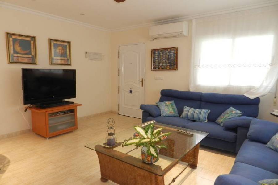 Santa Pola,Alicante,España,4 Bedrooms Bedrooms,3 BathroomsBathrooms,Adosada,24857