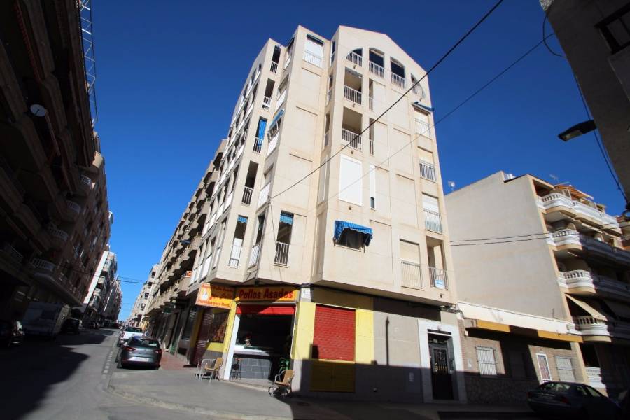 Torrevieja,Alicante,España,2 Bedrooms Bedrooms,1 BañoBathrooms,Apartamentos,24906
