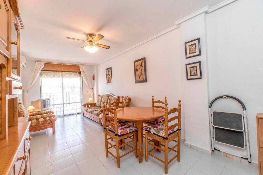 Torrevieja,Alicante,España,3 Bedrooms Bedrooms,1 BañoBathrooms,Atico,24939