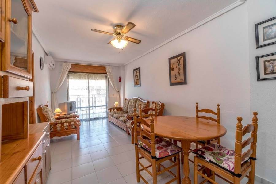 Torrevieja,Alicante,España,3 Bedrooms Bedrooms,1 BañoBathrooms,Atico,24939