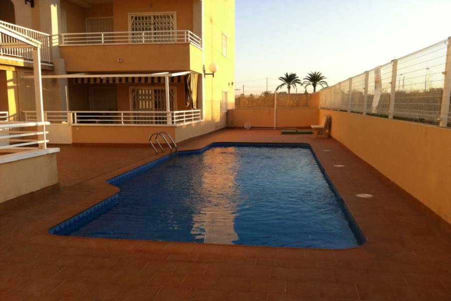 El pinet,Alicante,España,2 Bedrooms Bedrooms,1 BañoBathrooms,Apartamentos,24946