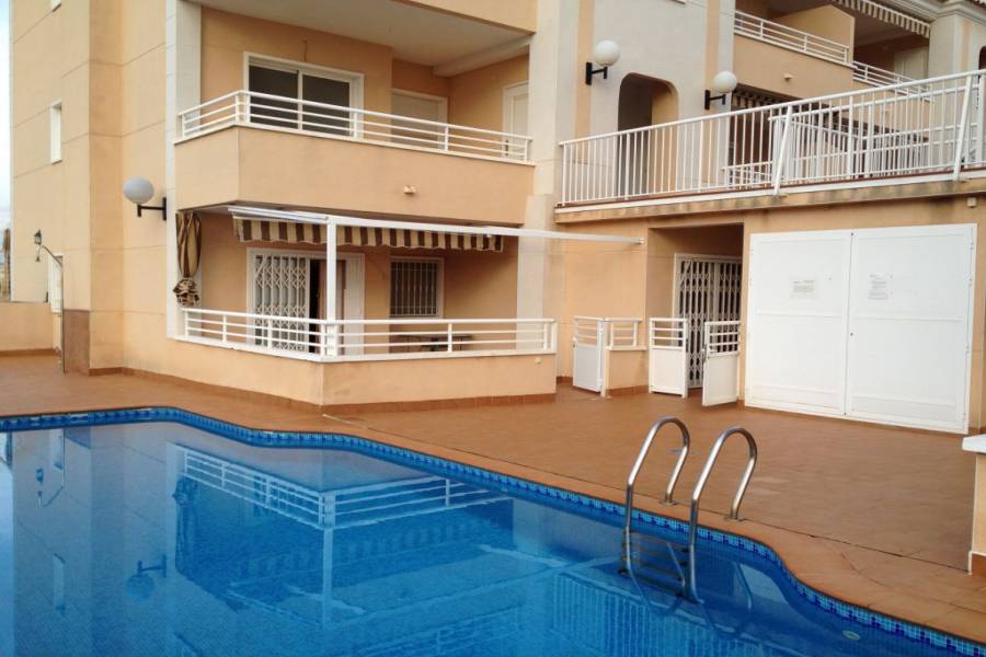 El pinet,Alicante,España,2 Bedrooms Bedrooms,1 BañoBathrooms,Apartamentos,24946