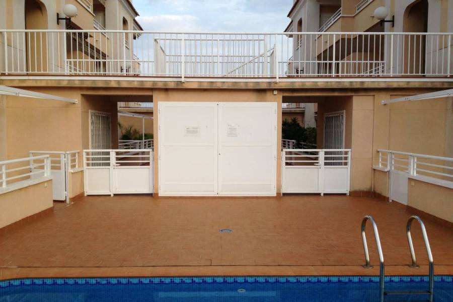 El pinet,Alicante,España,2 Bedrooms Bedrooms,1 BañoBathrooms,Apartamentos,24946