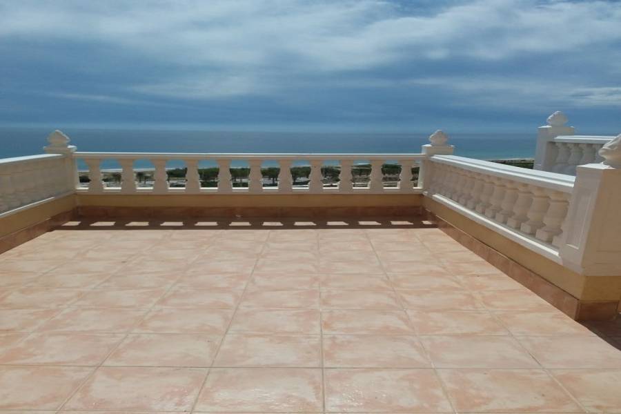 Arenales del sol,Alicante,España,2 Bedrooms Bedrooms,1 BañoBathrooms,Adosada,24952