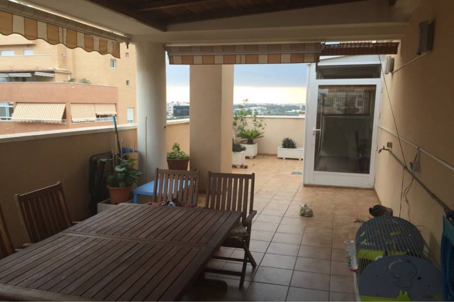Elche,Alicante,España,3 Bedrooms Bedrooms,2 BathroomsBathrooms,Atico,24989