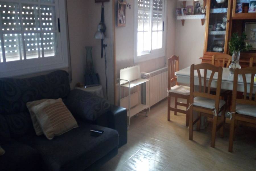 San Vicente del Raspeig,Alicante,España,5 Bedrooms Bedrooms,2 BathroomsBathrooms,Adosada,25001