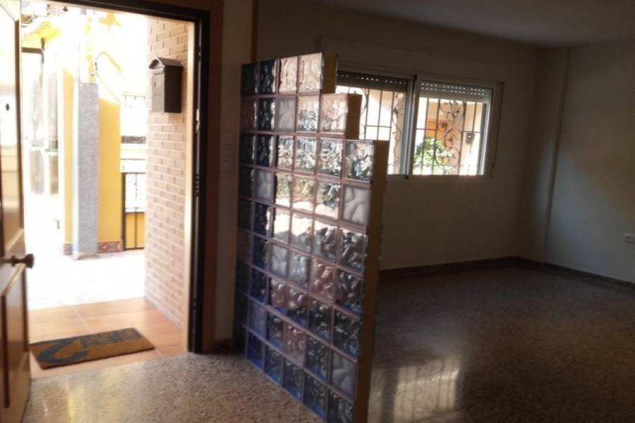San Vicente del Raspeig,Alicante,España,4 Bedrooms Bedrooms,3 BathroomsBathrooms,Adosada,25004