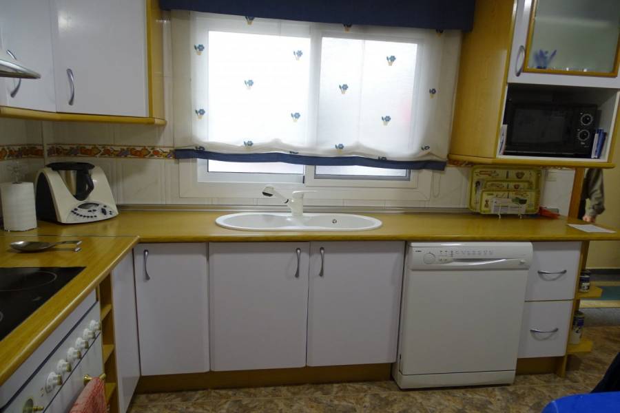 San Vicente del Raspeig,Alicante,España,4 Bedrooms Bedrooms,2 BathroomsBathrooms,Adosada,25012