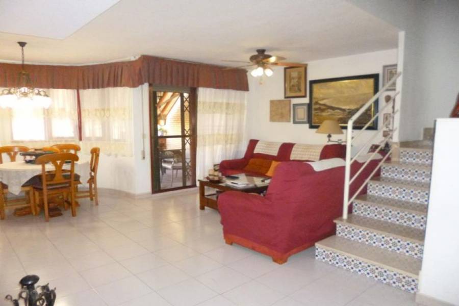 San Juan,Alicante,España,6 Bedrooms Bedrooms,2 BathroomsBathrooms,Bungalow,25024