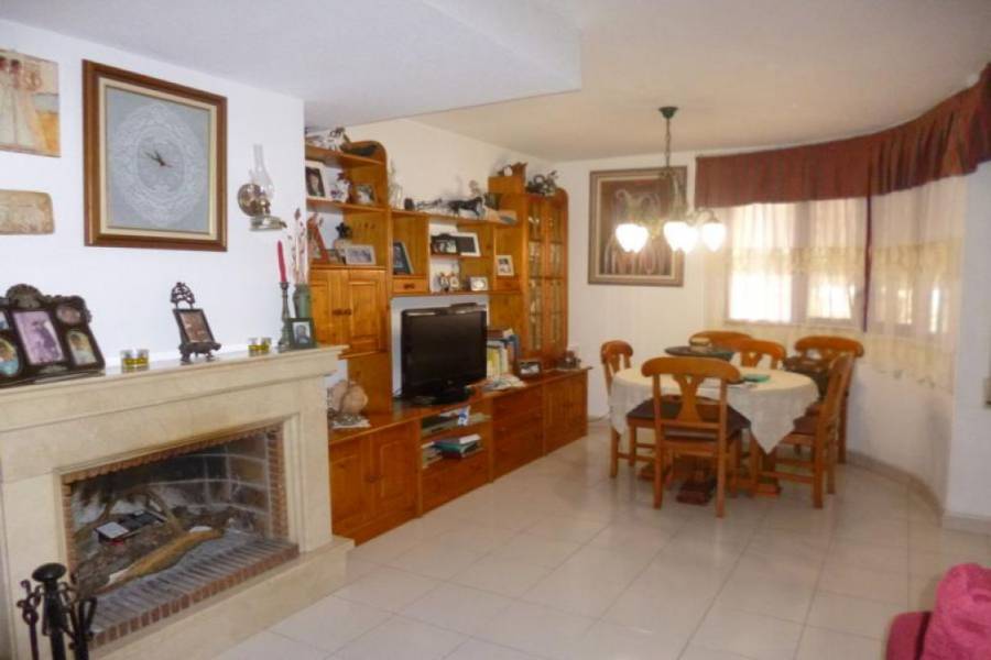 San Juan,Alicante,España,6 Bedrooms Bedrooms,2 BathroomsBathrooms,Bungalow,25024