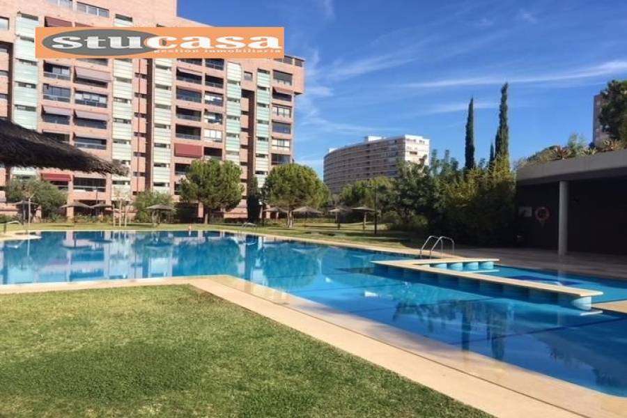 Alicante,Alicante,España,3 Bedrooms Bedrooms,2 BathroomsBathrooms,Atico duplex,25031