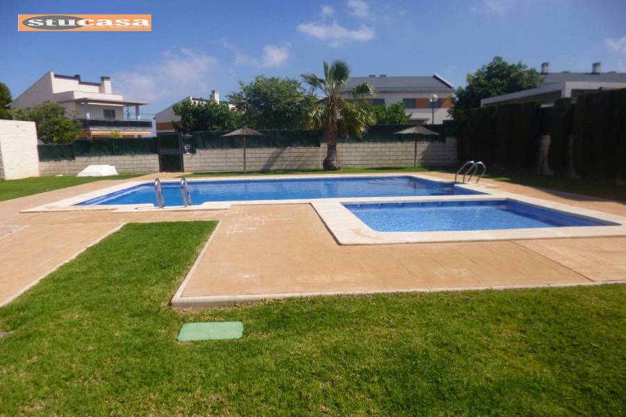 San Juan,Alicante,España,3 Bedrooms Bedrooms,2 BathroomsBathrooms,Bungalow,25046
