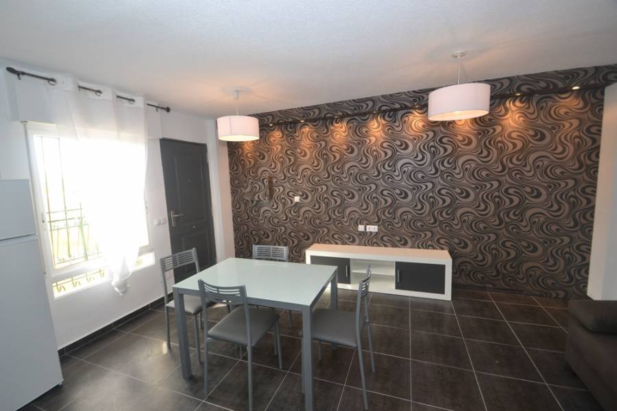 Torrevieja,Alicante,España,2 Bedrooms Bedrooms,1 BañoBathrooms,Bungalow,25123