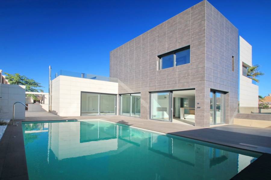 Torrevieja,Alicante,España,5 Bedrooms Bedrooms,4 BathroomsBathrooms,Casas,25130