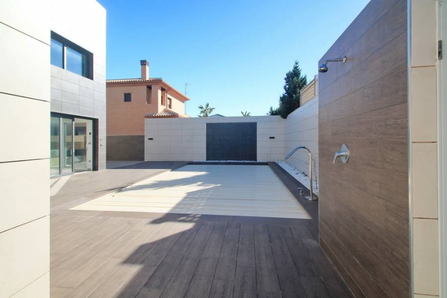 Torrevieja,Alicante,España,5 Bedrooms Bedrooms,4 BathroomsBathrooms,Casas,25130