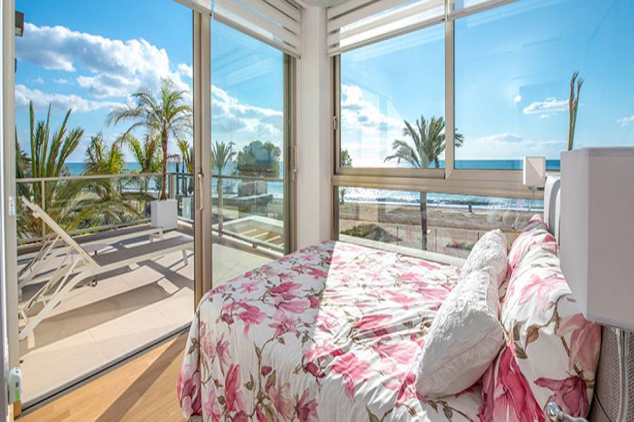 Villajoyosa,Alicante,España,3 Bedrooms Bedrooms,2 BathroomsBathrooms,Adosada,25147