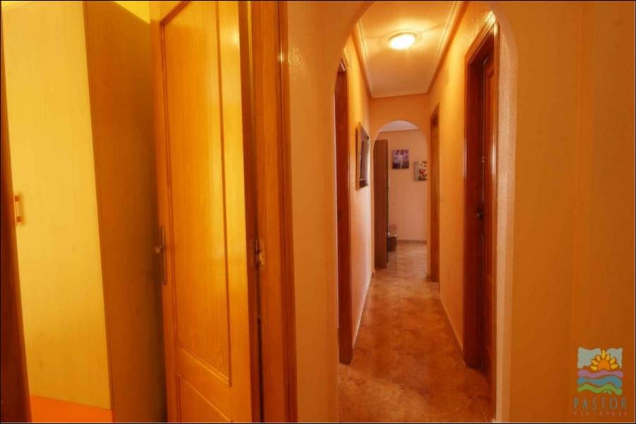 Torrevieja,Alicante,España,2 Bedrooms Bedrooms,1 BañoBathrooms,Atico,25172