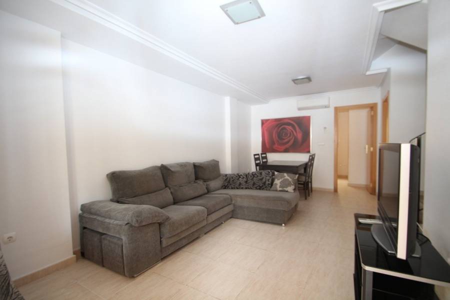 Torrevieja,Alicante,España,3 Bedrooms Bedrooms,3 BathroomsBathrooms,Adosada,25190