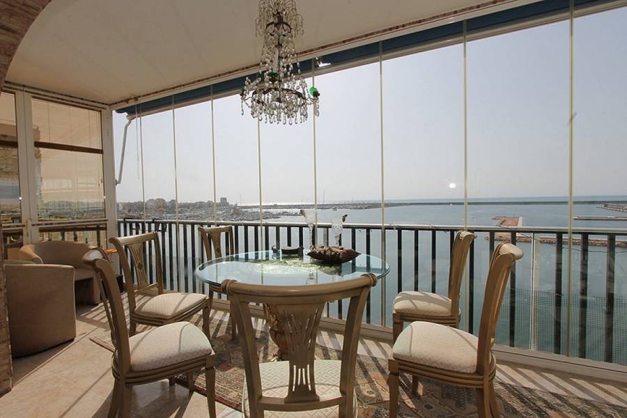 Torrevieja,Alicante,España,3 Bedrooms Bedrooms,2 BathroomsBathrooms,Atico,25211