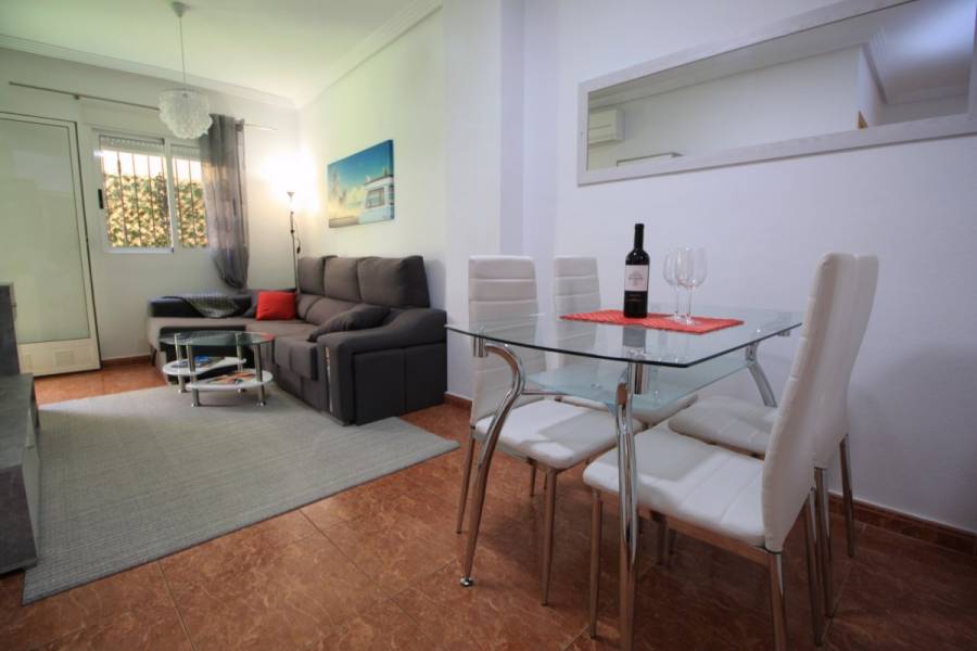 Torrevieja,Alicante,España,2 Bedrooms Bedrooms,2 BathroomsBathrooms,Apartamentos,25219