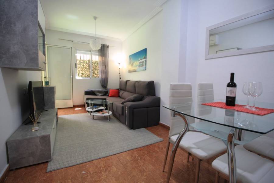 Torrevieja,Alicante,España,2 Bedrooms Bedrooms,2 BathroomsBathrooms,Apartamentos,25219
