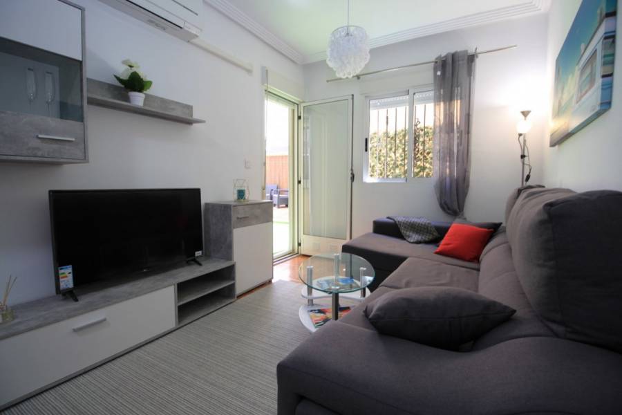Torrevieja,Alicante,España,2 Bedrooms Bedrooms,2 BathroomsBathrooms,Apartamentos,25219