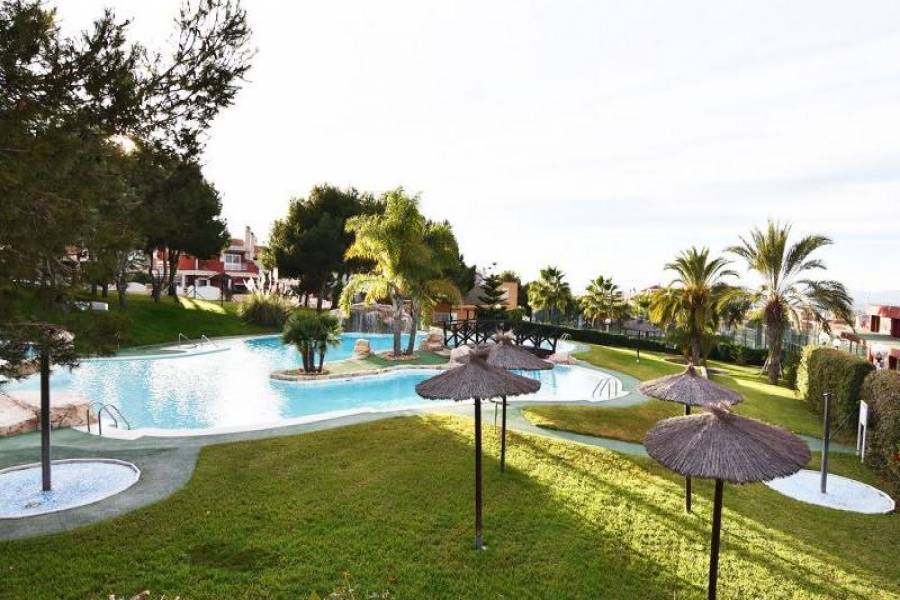 Gran alacant,Alicante,España,4 Bedrooms Bedrooms,3 BathroomsBathrooms,Bungalow,25320