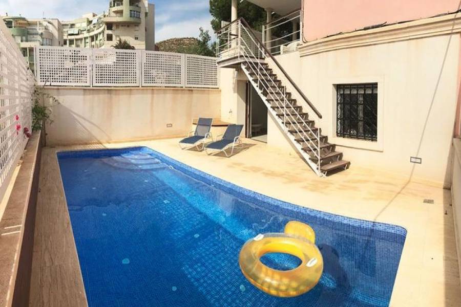 Santa Pola,Alicante,España,4 Bedrooms Bedrooms,3 BathroomsBathrooms,Bungalow,25331