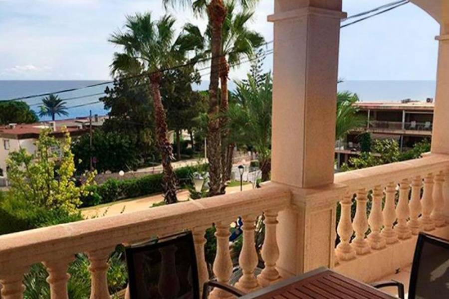 Santa Pola,Alicante,España,4 Bedrooms Bedrooms,3 BathroomsBathrooms,Bungalow,25331