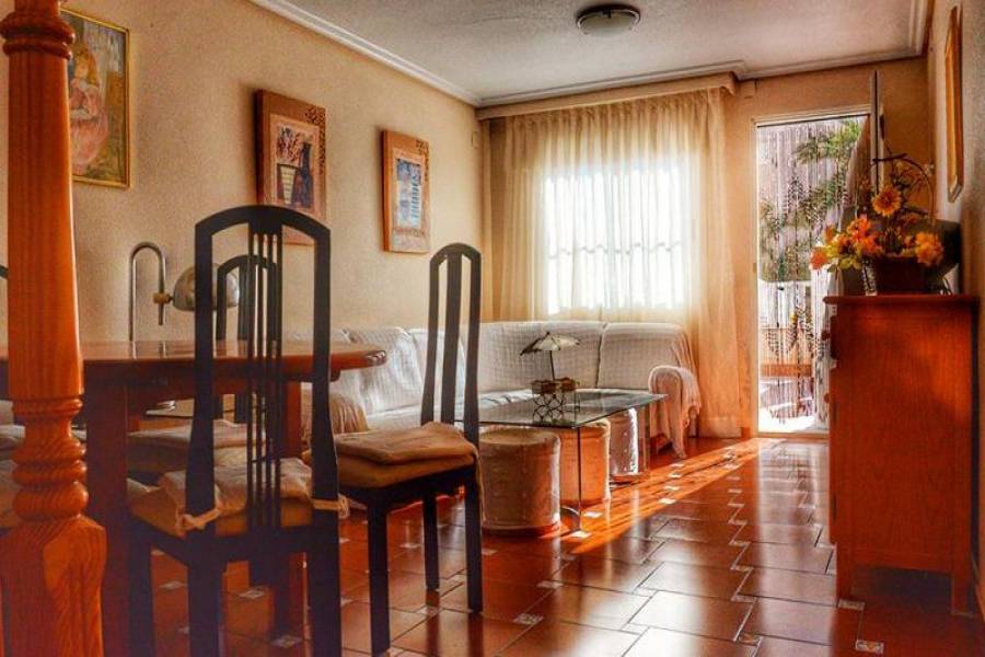 Arenales del sol,Alicante,España,2 Bedrooms Bedrooms,2 BathroomsBathrooms,Bungalow,25332