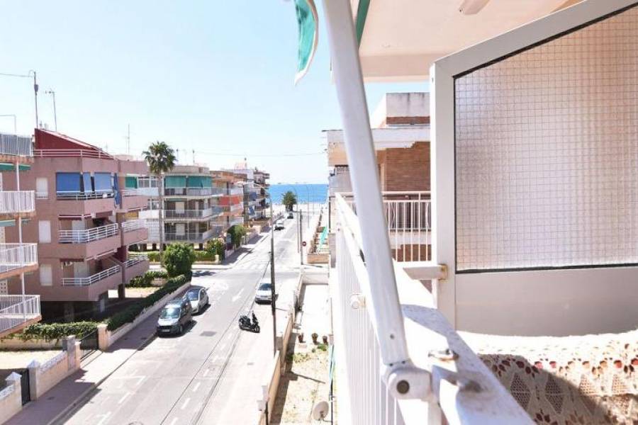 Santa Pola,Alicante,España,2 Bedrooms Bedrooms,1 BañoBathrooms,Apartamentos,25377