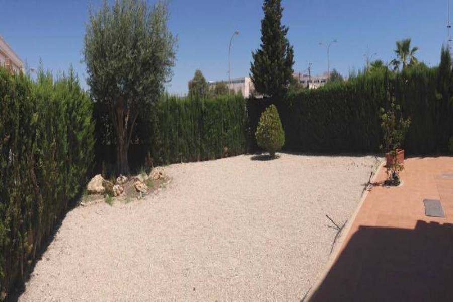 Santa Pola,Alicante,España,4 Bedrooms Bedrooms,2 BathroomsBathrooms,Bungalow,25382