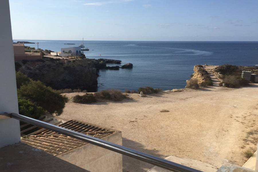 Alicante,Alicante,España,3 Bedrooms Bedrooms,2 BathroomsBathrooms,Bungalow,25407