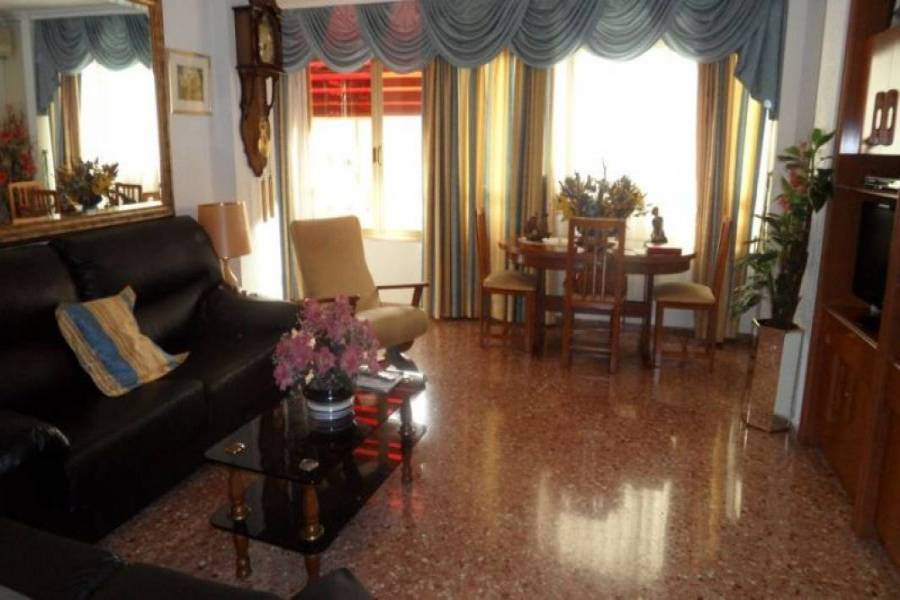 Benidorm,Alicante,España,3 Bedrooms Bedrooms,1 BañoBathrooms,Apartamentos,25522