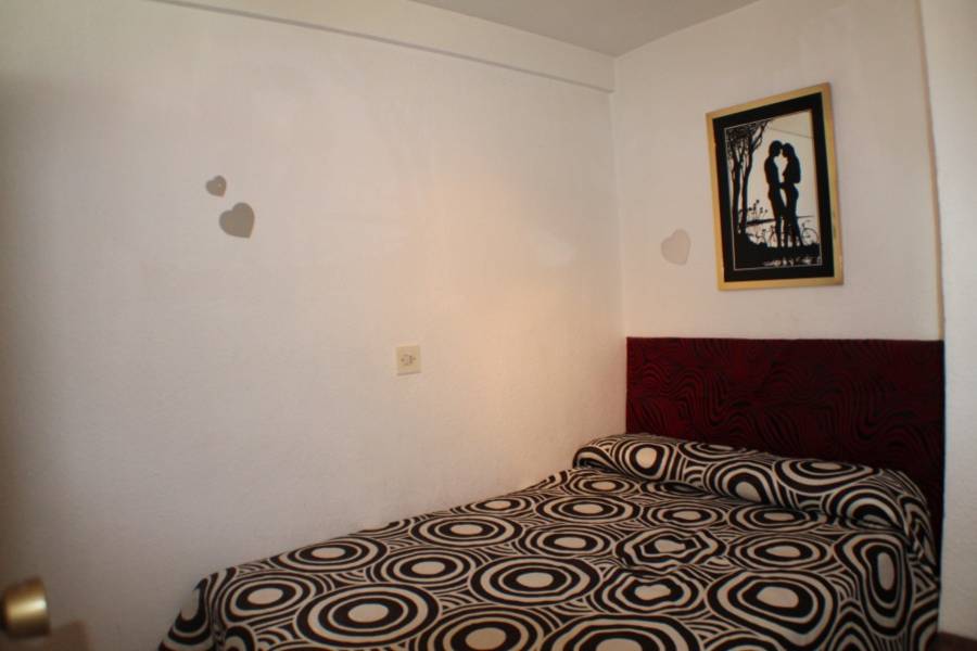 Benidorm,Alicante,España,1 Dormitorio Bedrooms,1 BañoBathrooms,Apartamentos,25590