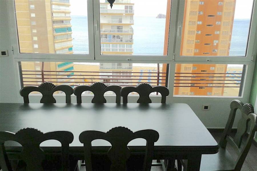 Benidorm,Alicante,España,4 Bedrooms Bedrooms,2 BathroomsBathrooms,Apartamentos,25592