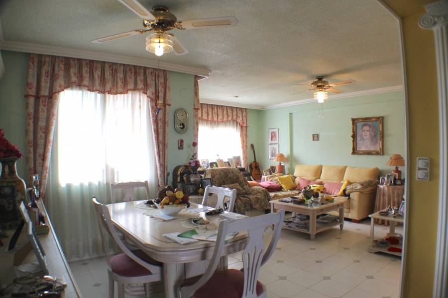 Benidorm,Alicante,España,3 Bedrooms Bedrooms,2 BathroomsBathrooms,Apartamentos,25612