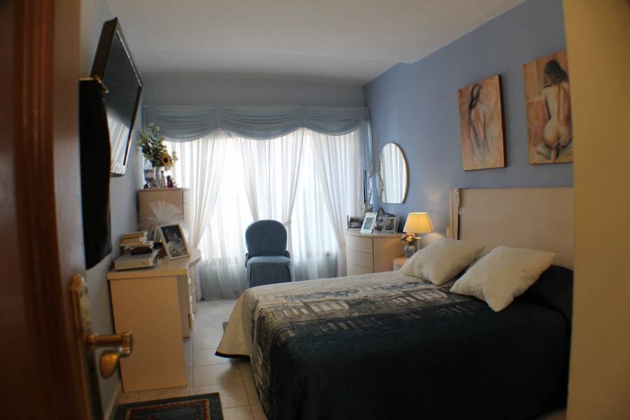 La Nucia,Alicante,España,4 Bedrooms Bedrooms,2 BathroomsBathrooms,Bungalow,25616