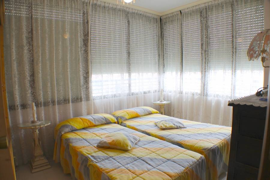 Benidorm,Alicante,España,2 Bedrooms Bedrooms,1 BañoBathrooms,Apartamentos,25629