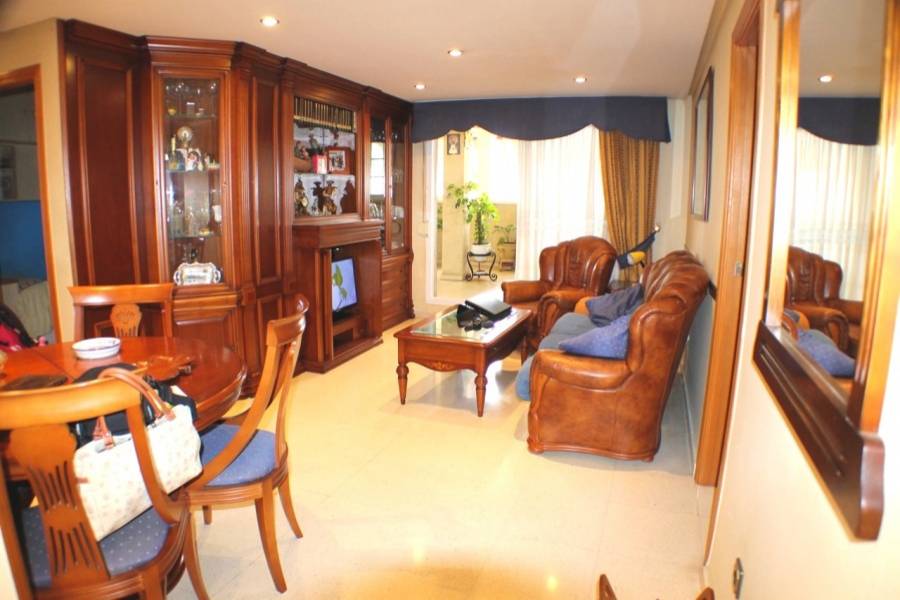 Benidorm,Alicante,España,4 Bedrooms Bedrooms,2 BathroomsBathrooms,Atico,25677