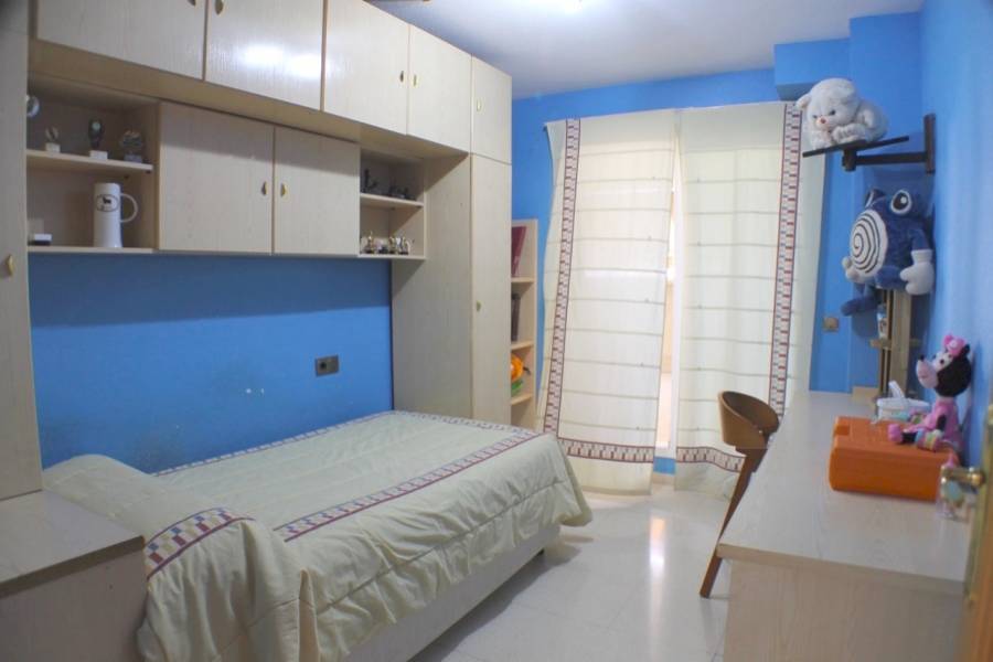 Benidorm,Alicante,España,4 Bedrooms Bedrooms,2 BathroomsBathrooms,Atico,25677