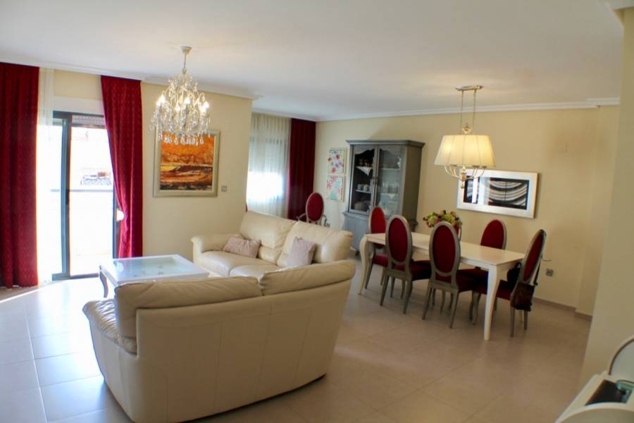 Villajoyosa,Alicante,España,3 Bedrooms Bedrooms,2 BathroomsBathrooms,Apartamentos,25680