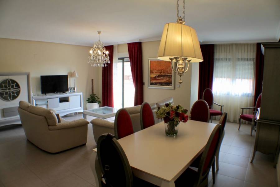 Villajoyosa,Alicante,España,3 Bedrooms Bedrooms,2 BathroomsBathrooms,Apartamentos,25680