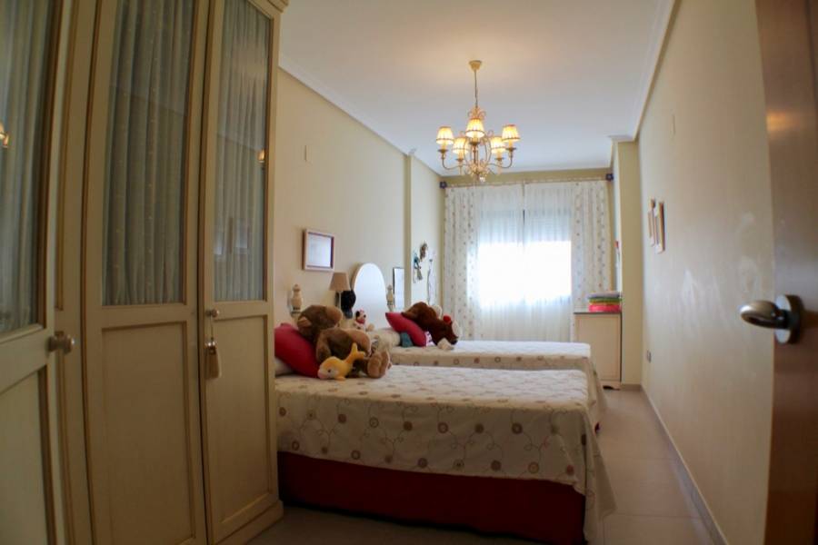 Villajoyosa,Alicante,España,3 Bedrooms Bedrooms,2 BathroomsBathrooms,Apartamentos,25680