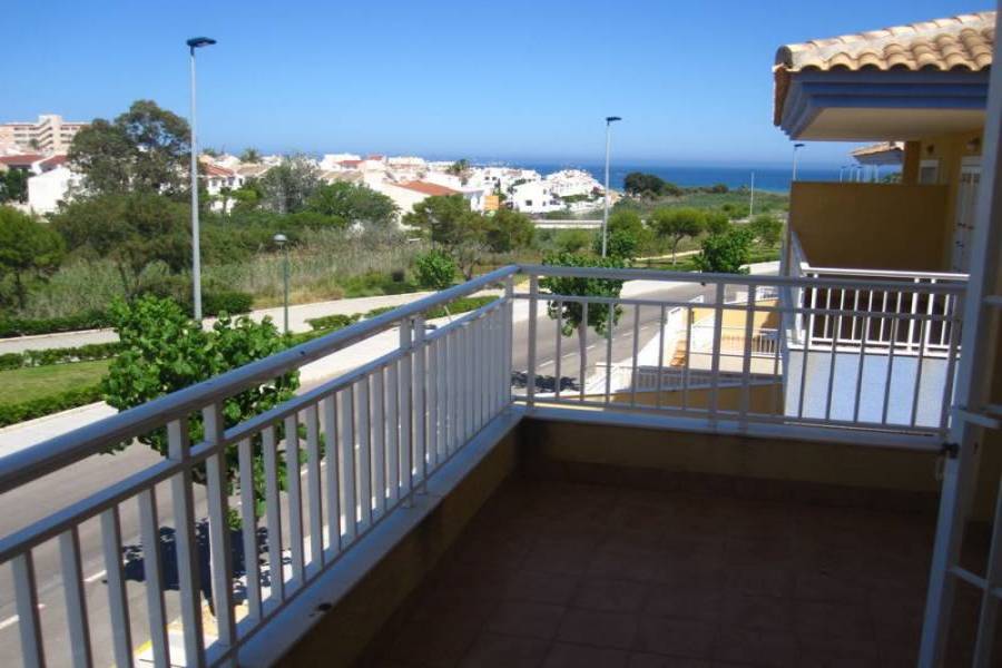 Alicante,Alicante,España,4 Bedrooms Bedrooms,4 BathroomsBathrooms,Bungalow,25688