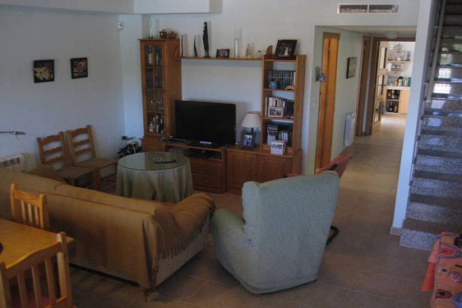 Alicante,Alicante,España,4 Bedrooms Bedrooms,4 BathroomsBathrooms,Bungalow,25688